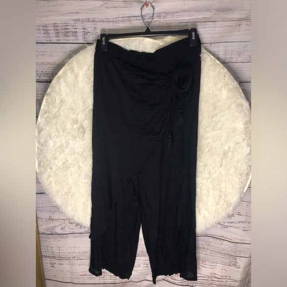 VENUS Elegant Black Swim Coverup Wrap pants size Large NWOT - Picture 8 of 12